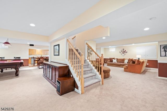 93 Sleepy Hollow Ln, Montgomery Twp., NJ 08502