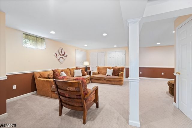 93 Sleepy Hollow Ln, Montgomery Twp., NJ 08502