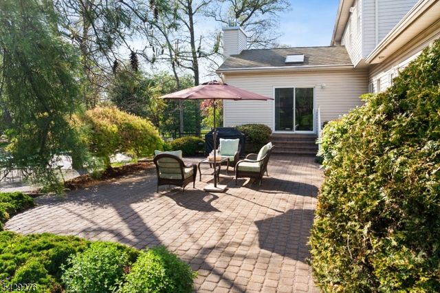 93 Sleepy Hollow Ln, Montgomery Twp., NJ 08502