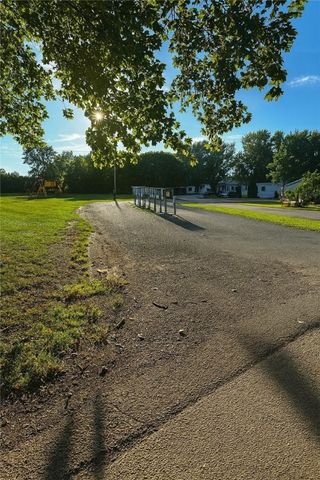 5 Collegeview Drive, Batavia City, NY 14020