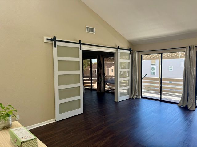 174 April Point Drive N, Conroe, TX 77356