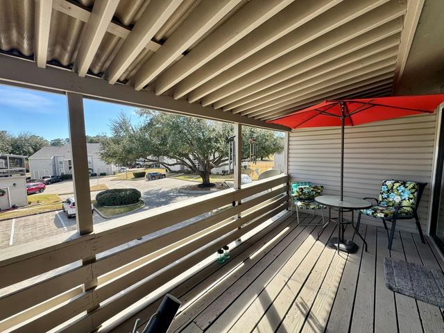 174 April Point Drive N, Conroe, TX 77356