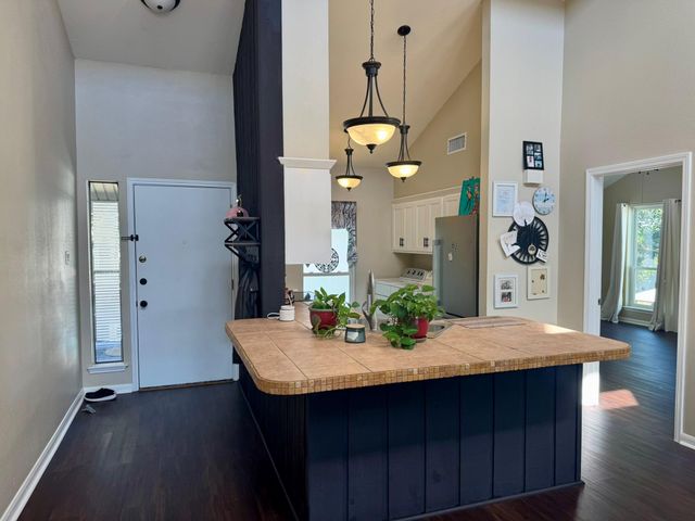 174 April Point Drive N, Conroe, TX 77356