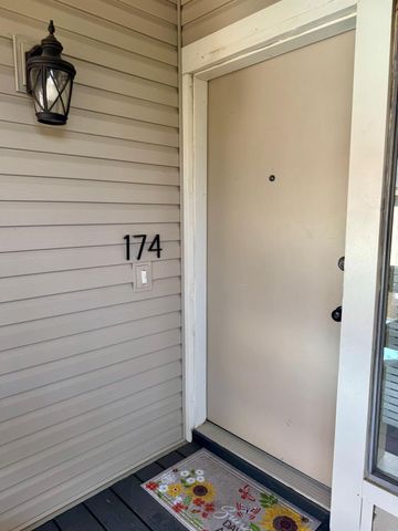 174 April Point Drive N, Conroe, TX 77356