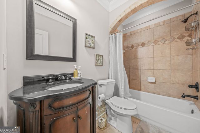 1331 Ashbury Park Drive, Hoschton, GA 30548