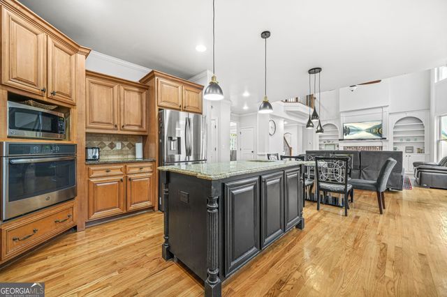 1331 Ashbury Park Drive, Hoschton, GA 30548