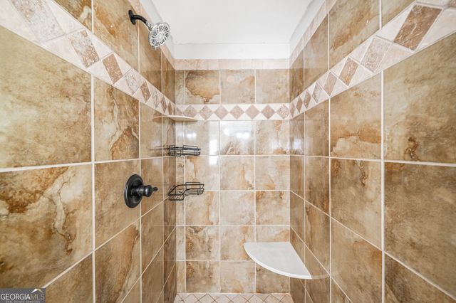 1331 Ashbury Park Drive, Hoschton, GA 30548