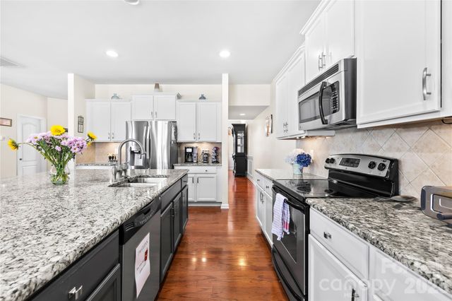 12519 Surreykirt Lane, Huntersville, NC 28078