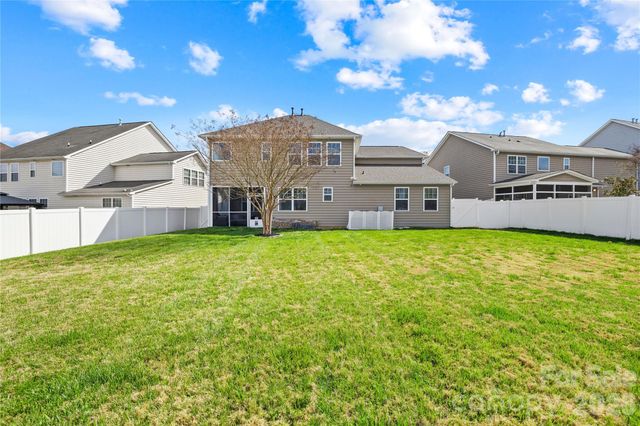 12519 Surreykirt Lane, Huntersville, NC 28078