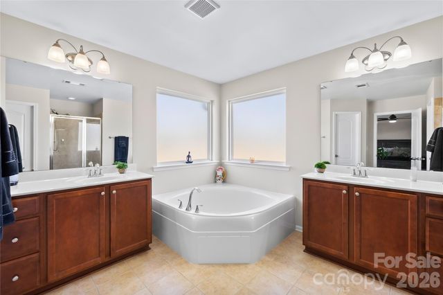 12519 Surreykirt Lane, Huntersville, NC 28078