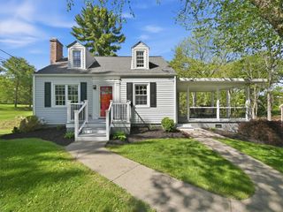 1749 Brodhead Road, Moon/crescent Twp, PA 15108
