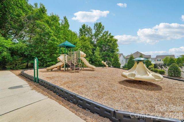 103 Cup Chase Drive, Mooresville, NC 28115