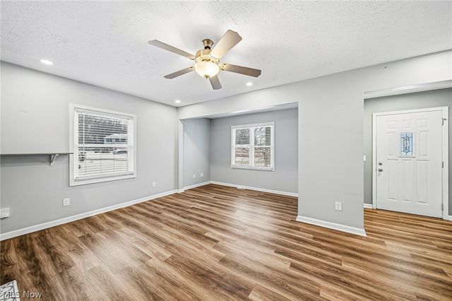 27843 Southern Avenue, North Olmsted, OH 44070