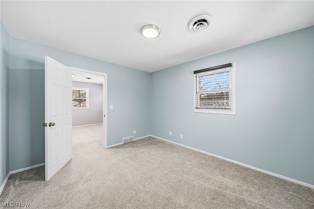 27843 Southern Avenue, North Olmsted, OH 44070