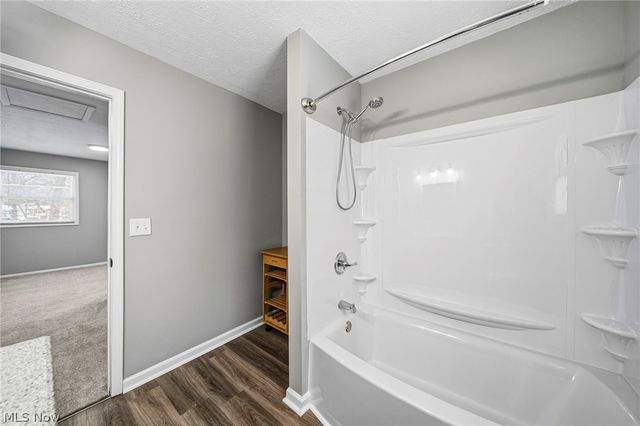 27843 Southern Avenue, North Olmsted, OH 44070