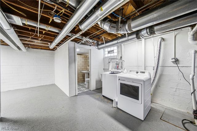 27843 Southern Avenue, North Olmsted, OH 44070