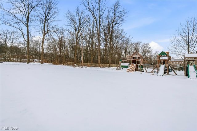 27843 Southern Avenue, North Olmsted, OH 44070