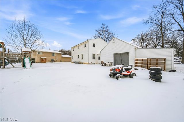 27843 Southern Avenue, North Olmsted, OH 44070