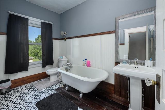 820 Union Street, Oskaloosa, KS 66066