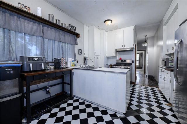 820 Union Street, Oskaloosa, KS 66066