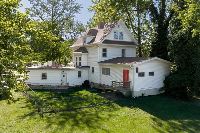 820 Union Street, Oskaloosa, KS 66066
