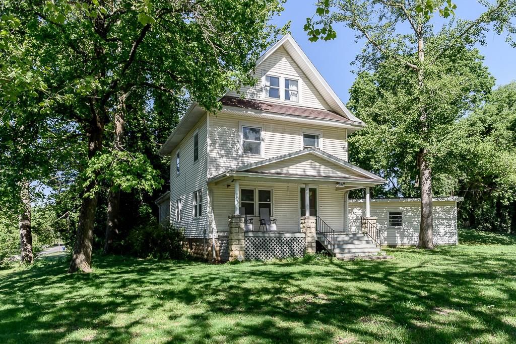 820 Union Street, Oskaloosa, KS 66066