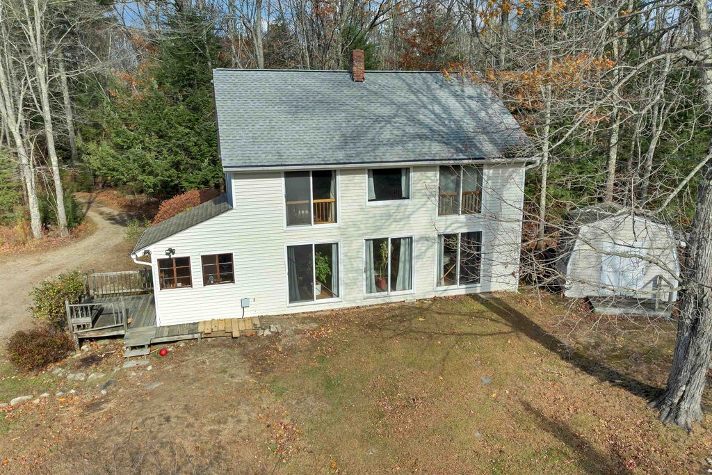 87 Middleton Road, Wolfeboro, NH 03894