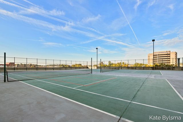 33 Campau Circle Nw, City Of Grand Rapids, MI 49503