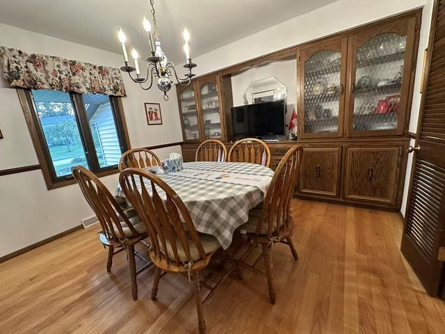 1930 Cotton Tail LANE, Brookfield, WI 53045