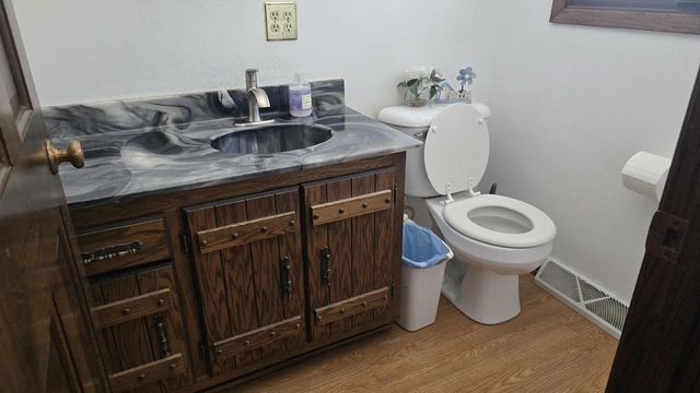 1930 Cotton Tail LANE, Brookfield, WI 53045