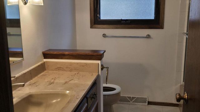 1930 Cotton Tail LANE, Brookfield, WI 53045