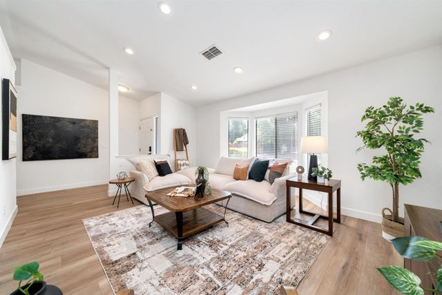 1121 Saint Andrews Dr, El Dorado Hills, CA 95762