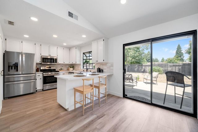 1121 Saint Andrews Dr, El Dorado Hills, CA 95762