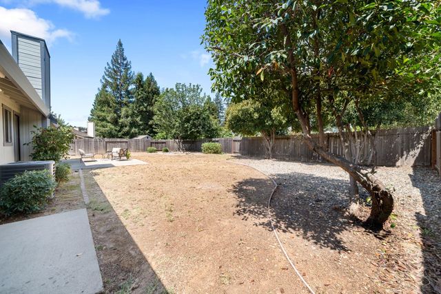 1121 Saint Andrews Dr, El Dorado Hills, CA 95762
