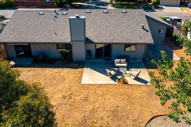 1121 Saint Andrews Dr, El Dorado Hills, CA 95762
