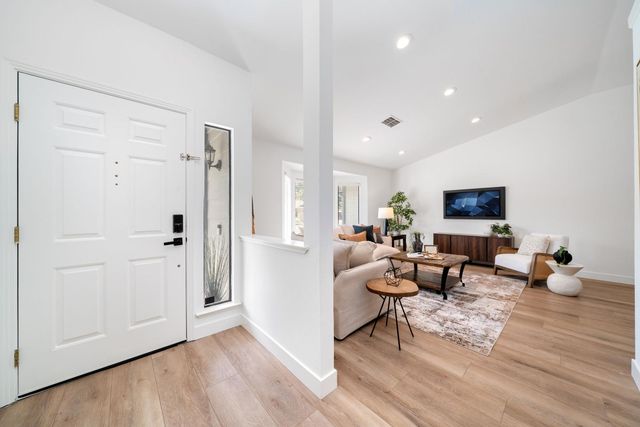 1121 Saint Andrews Dr, El Dorado Hills, CA 95762