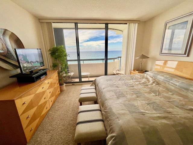 4000 N Ocean Drive 902, Singer Island, FL 33404