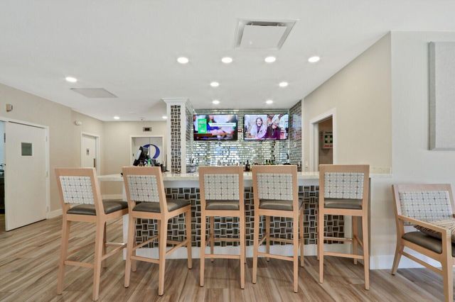 4000 N Ocean Drive 902, Singer Island, FL 33404