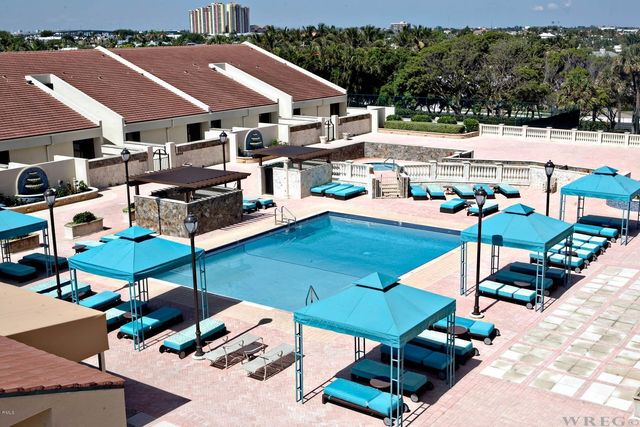 4000 N Ocean Drive 902, Singer Island, FL 33404