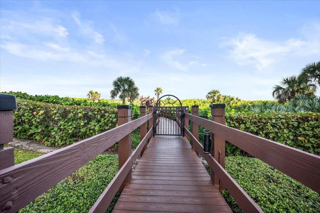 4000 N Ocean Drive 902, Singer Island, FL 33404