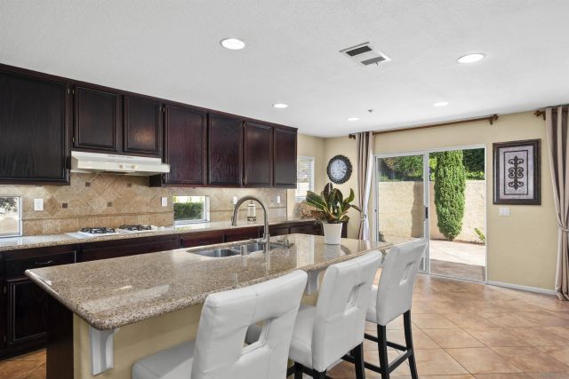 10145 Challenger Ct, Spring Valley, CA 91978