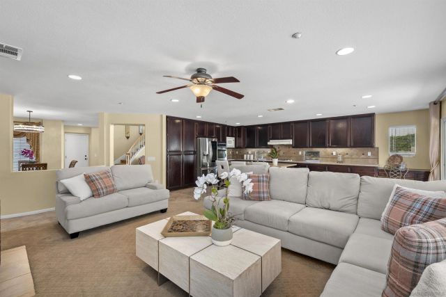 10145 Challenger Ct, Spring Valley, CA 91978