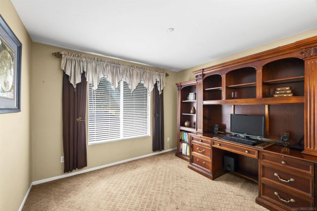 10145 Challenger Ct, Spring Valley, CA 91978