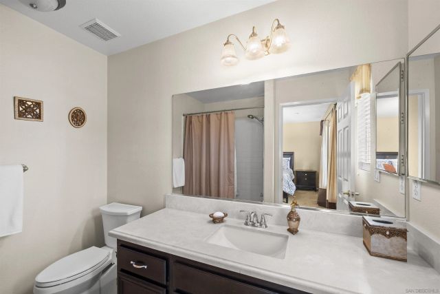 10145 Challenger Ct, Spring Valley, CA 91978