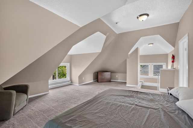 3048 Columbus Avenue, Minneapolis, MN 55407