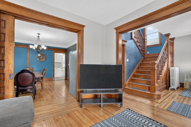 3048 Columbus Avenue, Minneapolis, MN 55407