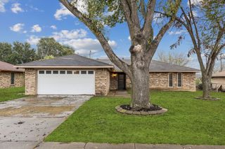 236 Evelyn Street, Desoto, TX 75115