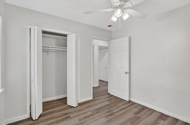 2117 Brookshire Street, Arlington, TX 76010