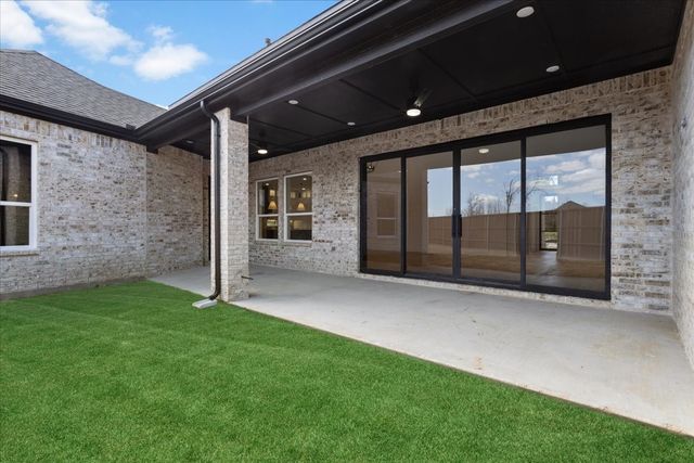 186 Acorn, Denison, TX 75020