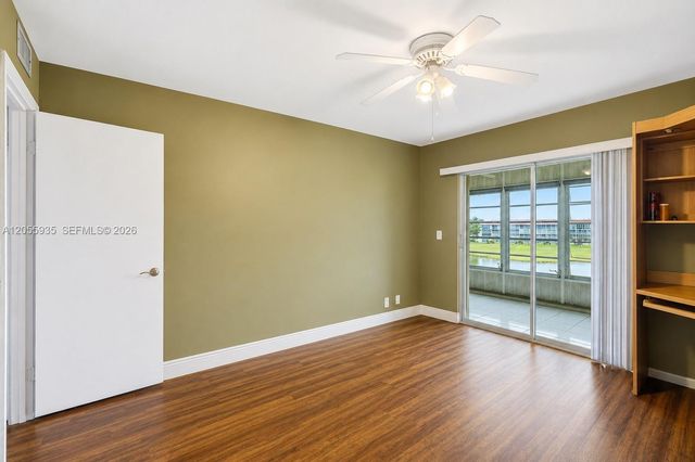 13475 SW 9th St 401A, Pembroke Pines, FL 33027